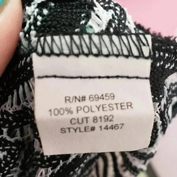 J Valdi Black and White Coverup - Picture 4 of 5